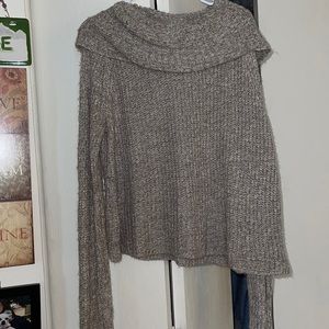 Long sleeve knitted sweater